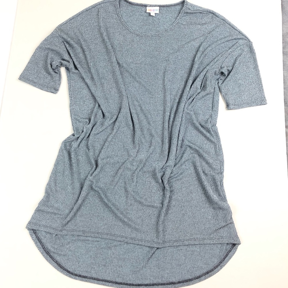 NWOT LULAROE SILVER GRAY SHORT SLEEVE TUNIC TOP